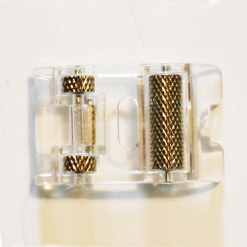 Лапка ДМ роликова для важких і синтетичних матеріалів, Janome 200-142-001