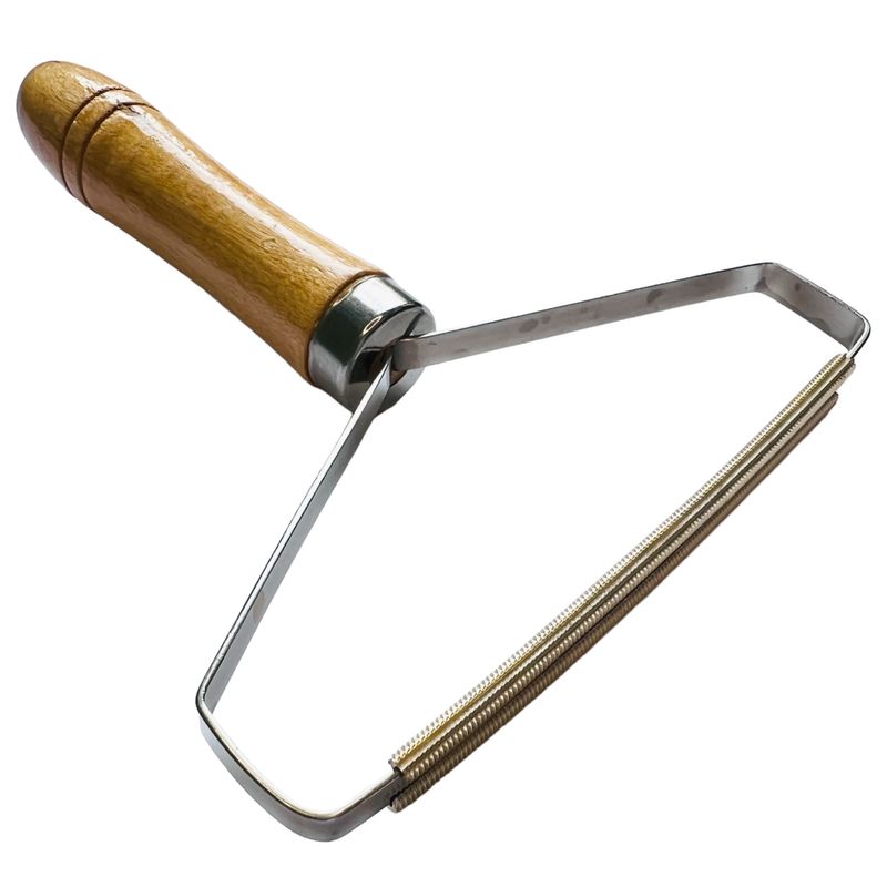 Щітка-бритва для видалення ковтунців, ворса, шерсті з речей, 130х160мм, дерев'яна ручка