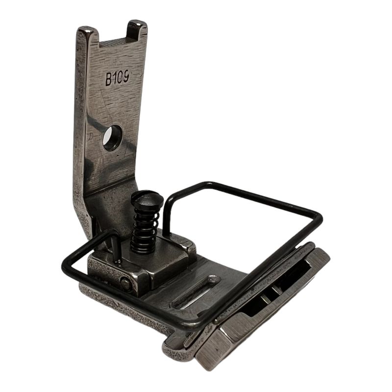 Лапка для промышленных швейных машин, для резинки с двухсторонней регулировкой направляющей и защитой иглы, S457AT-G(B109), С