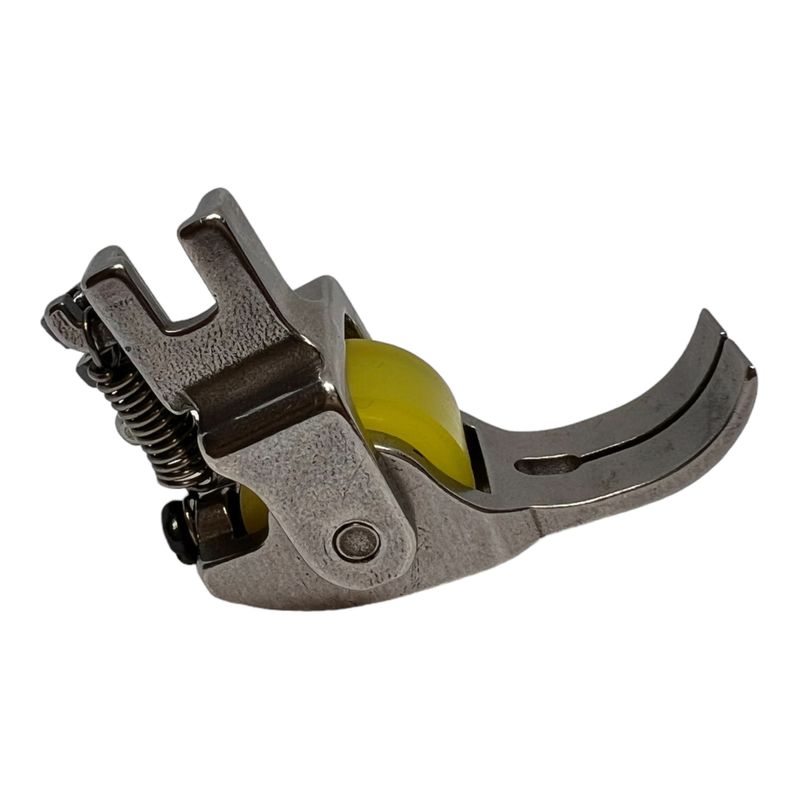 Лапка для промышленных швейных машин, для кожи с силиконовым роликом, ширина подошвы 11мм, NV-R26C, СН.