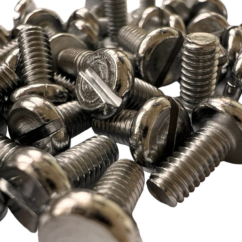 Гвинт кріплення лапки на промислову швейну машину JUKI 8700 S/N, SS-7091110-TP, пак - 100шт, СН