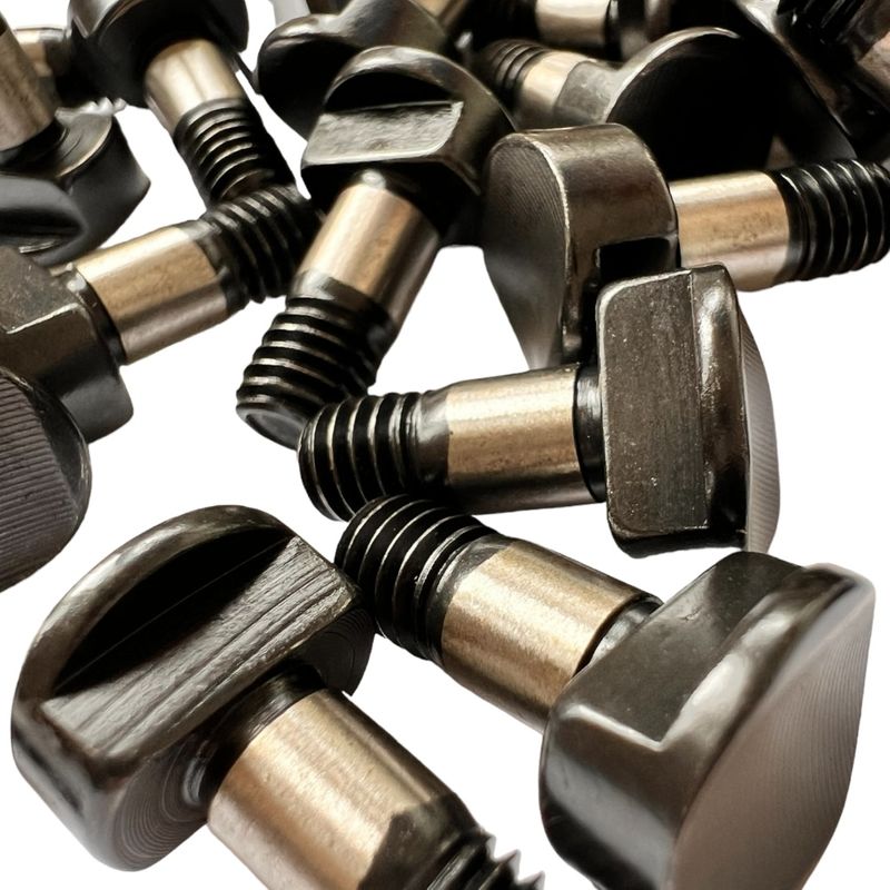 Гвинт регулювання на гудзичну швейну машину JUKI MB-372, MB-373, B2523-372-000, пак - 50шт, СН